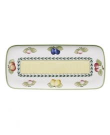 Bring the lush bounty of the French countryside to your table with this cheery sandwich tray. Fresh summer fruits and leaf garland adorn durable porcelain from Villeroy & Boch.