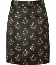 Modern-vintage looks get a finish of immaculate tailoring in Derek Lams ultra feminine floral print skirt - Hidden back zip, form-fitting - Pair with the matching top and sleek ankle boots