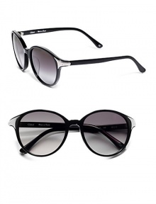 THE LOOKCat's-eye silhouetteAcetate framesMetal logo at templesUV protectionSignature case includedTHE COLORBlack tortoise frames with grey gradient lensesORIGINMade in France