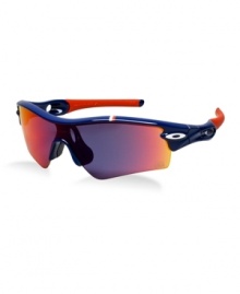 As part of the Team USA Collection, Radar Path features a blue frame with red, mirrored, interchangeable lenses enhanced with Oakley Hydrophobic/Oleophobic, a premium coating that prevents rain, sweat, smudges, and static electricity from building up on the lens. The aerodynamic frame geometry includes surge ports that channel cooling airflow. Red Unobtainium® earsocks and white icons are part of this special edition, along with a white and red band of color accents along the top of the frame.