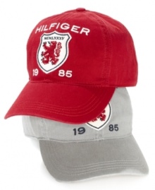 Top off your timeless collegiate look with this baseball hat from Tommy Hilfiger.