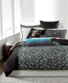 A techno dream! Upgrade the look of your bed with this dramatically modern Orion comforter from Bar III. Statement-making digital prints reverse to a striped landscape.