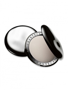 Created especially for HD cameras, Chantecaille's revolutionary skin smoothing powder goes on without a trace leaving only a flawless, matte finish. The innovative weightless powder is non-drying and colorless making it appropriate for all skin types. The ultra gliding texture never settles into fine lines and blends like a fluid on to skin to perfect your complexion. Pores are instantly erased leaving skin silky-soft and smoother than ever. Made in Italy.*ONLY ONE PER CUSTOMER.