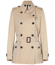 With heritage detailing reflecting the original Burberry trench coat, this short cotton gabardine version from Burberry London counts as an iconic, multi-season investment - Classic collar with belted latch and hook closure, set-in long sleeves with belted cuffs, epaulettes, gun flap, double-breasted button-down front, belted waist, rain shield - Fitted silhouette - Pair with slim trousers or jeans and a cashmere pullover