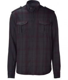 Plaid! The pattern of the season - Stylish shirt in fine cotton - With a stylish plaid in black and burgundy - Modern slim cut with ?paulettes and breast pockets - The sleeves can be pushed up casually - An awesome all-around, all-purpose favorite shirt - Perfect with jeans, corduroys or light pants