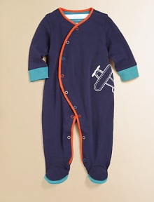 A plush cotton footie is adorned with contrasting trim, colorful snaps and an airplane design for precious baby style.V-neckLong sleevesSnap-frontBottom snapsCottonMachine washImported Please note: Number of buttons/snaps may vary depending on size ordered. 