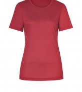 A wardrobe staple detailed with just the right intensity of color, Jil Sanders pristine tee is as chic as it is versatile - Round neckline, short sleeves, contoured seaming - Form-fitting - Wear with a modern blazer, leather leggings and ankle boots