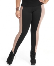 Sport on-trend style with ING's plus size leggings, featuring a colorblocked pattern!