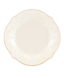 With fanciful beading and a feminine edge, this Lenox French Perle tidbit plates are a great addition to your white dinnerware and have an irresistibly old-fashioned sensibility. Hard-wearing stoneware is dishwasher safe and, in a soft white hue with antiqued trim, a graceful addition to any meal. Qualifies for Rebate