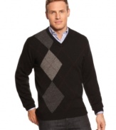 Layer on this sweater by Weatherproof Vintage and get noticed for your polished appeal.