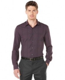 A modern grid pattern plaid gives this Perry Ellis shirt its handsome style.