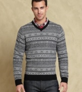 Add some polish to your layered look with this v-neck sweater with classic pattern detailing from Tommy Hilfiger.