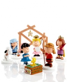 Charlie Brown, Lucy and the rest of the Peanuts kids (and pets) recreate Christmas Day in this too-cute Peanuts Village nativity set from Department 56. Complete with the Christmas star and manger.