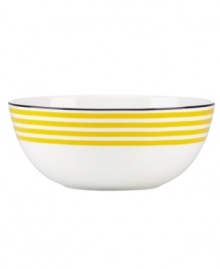 Like sunshine to the nautical Wickford pattern, the Sea Cliffs Stripe bowl brightens your kate spade new york dinnerware collection with bands of cheery yellow on white bone china.