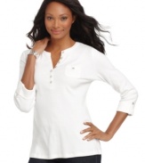 This basic shirt from Karen Scott gets chic with pearlized buttons and stays laid-back with roll-tab sleeves. Pair it with jeans or khakis for a casual look!