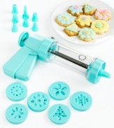 Bake with the best! This icing gun creates professional appeal with professional ease, featuring 9 icing tips and 24 discs that let you top your baked goods with fun designs for a winning finish. Limited lifetime warranty.