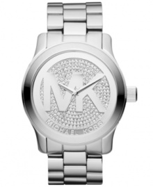 Fall under Michael Kors' spell with the mesmerizing shimmer of this Runway collection watch.