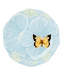 Fresh from the garden with a soft petal edge, this pale blue flower canapé plate plays host to a golden butterfly (tm) and your favorite savory treats. Mix and match with Butterfly Meadow dinnerware. Qualifies for Rebate