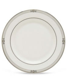 An art deco inspired design, platinum trim and metallic dots lend the Westerly Platinum bread and butter plate sophisticated polish. This versatile collection perfectly coordinates with a variety of stemware and table linens. Qualifies for Rebate