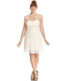 Take home the crown in Love Squared's plus size strapless dress, crafted from on-trend lace.