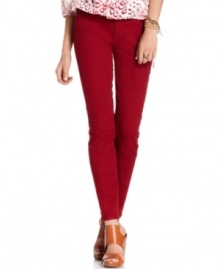 In a cherry-red wash, these Lucky Brand Jeans skinny jeans are a must-have for a fashion-forward fall look!