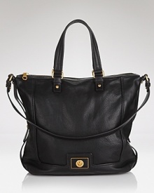 Bring daytime style to new, luxurious, heights with this leather tote from MARC BY MARC JACOBS. It's an effortless over-the-shoulder style, that plays off the label's citified edge.