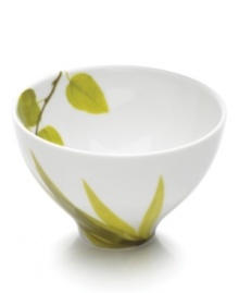 Forever spring. Bright new leaves plucked just for your table drape this small rice bowl for a fresh, modern look, inside and out. From Mikasa dinnerware, the dishes of this Daylight set are durable and stylish in white porcelain with a fluid shape that broadens from base to rim.