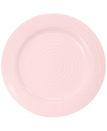 Celebrated chef and writer Sophie Conran introduces dinnerware designed for every step of the meal, from oven to table. A ribbed texture gives this pink Portmeirion dinner plate the charm of traditional hand-thrown pottery.