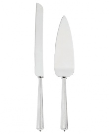 Start a sweet tradition for the bride and groom with Modern Love giftware. This cake knife and server share fluted handles and a brilliant gleam in polished silver plate, perfect for slicing their first piece of wedding cake.