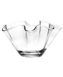 Crafted of heavy crystal with a playful ruffled edge, this Lenox Organics bowl tops tables and shelves with refreshing elegance. Enjoy as-is or fill with fruit, candies and more.