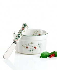 Vibrant red berries and winding holly leaves create a beautiful backdrop for your favorite relish or dip. The Winterberry cheese tray with a coordinating knife from Pfaltzgraff's holiday collection of dinnerware and dishes is a must-have for elegant holiday entertaining.