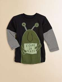 An adorable alien announces I Come in Peace, appliquéd on the front of a fun tee with layered-look sleeves.Ribbed crewneckLong sleeves with layered look stripesFront appliquéd designCottonMachine washImported