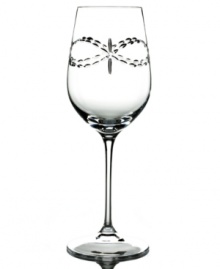 With a unique cut and flawless silhouette, the Empress wine glass holds infinite possibilities for elegant entertaining. A chic essential from the Lauren Ralph Lauren crystal stemware collection.