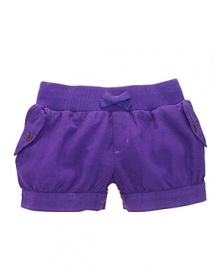 Relaxed-fitting cargo short designed in a light weight linen that is perfect for any warm weather occasion.