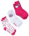 Dress her in Hello Kitty from head to toe! These logo embroidered crew socks are sure to keep her in step.