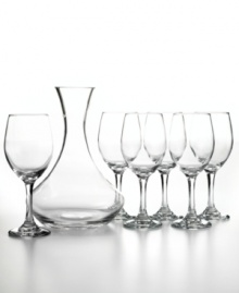 This set of no-fuss wine glasses for six in simple, dishwasher-safe glass makes it easy to entertain at a moment's notice. A coordinating decanter completes the glassware set with elegant polish.