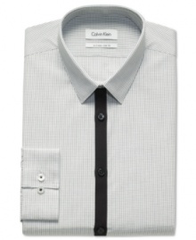 A contrast color placket gives this Calvin Klein shirt a unique and sleek style.