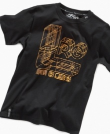 A 3D logo and print gives this LRG tee its cool style.