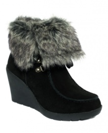 Stay warm in the lowest temperatures. Khombu's Slide cold weather booties are made of waterproof suede and feature a fold-down plush faux-fur-lined collar.