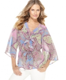 A chiffon kimono blouse from Sunny Leigh feels even more romantic with a colorful pastel print! Layer it with a nude camisole for an ethereal look.