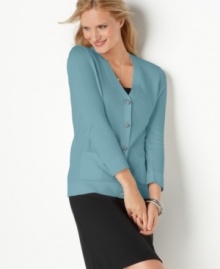 This V-neck cardigan by Charter Club offers a great fit thanks to a smart knit blend. Pair it with black pants or khakis for a casual look that works!