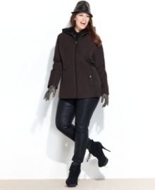 Whether you're layering it or wearing it alone, Esprit's diamond-quilted plus size jacket exudes classic, sporty chic.