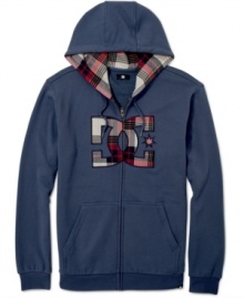 Streetwear meets preppy style in this DC Shoes hooded sweatshirt with plaid logo and lining.