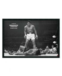 Get a piece of sports history. A snapshot of the highly anticipated 1965 heavyweight championship match between Muhammed Ali and Sonny Liston, this large art print features boxing's finest at the first minute of the first round.