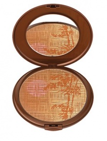 Mineral soothing pressed bronzer for a true and lively glow. All-over powder bronzer is great for face, body and décolleté with a limited edition bamboo design. Inspired by the desert sun and exotic mirages, accents of gold, copper and pink come together for a glowing, sun-kissed complexion.