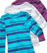 With a variety of striped styles, find the perfect tee to perfect her sweet schoolday outfits.