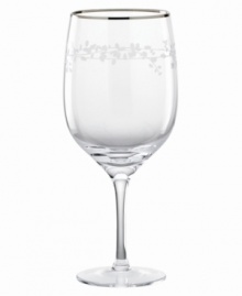 A vision of contemporary elegance from kate spade, this crystal iced beverage glass is shaped by soft, fluid lines and etched stems of leafy foliage. Finished with a polished platinum rim.