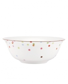 Have more fun at the table with the playful confetti pattern and sublime durability of this Market Street Green serving bowl by kate spade.