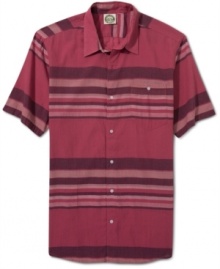 Contemporary and conscious, this handsome Volcom shirt is made 100% organic cotton.