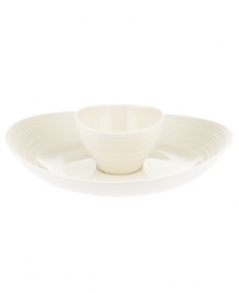 Evoking the natural exuberance of thrown pottery, the Mikasa Swirl chip 'n dip brings unfussy elegance to your table in classic stoneware. Oversized for generous portions, shown back.